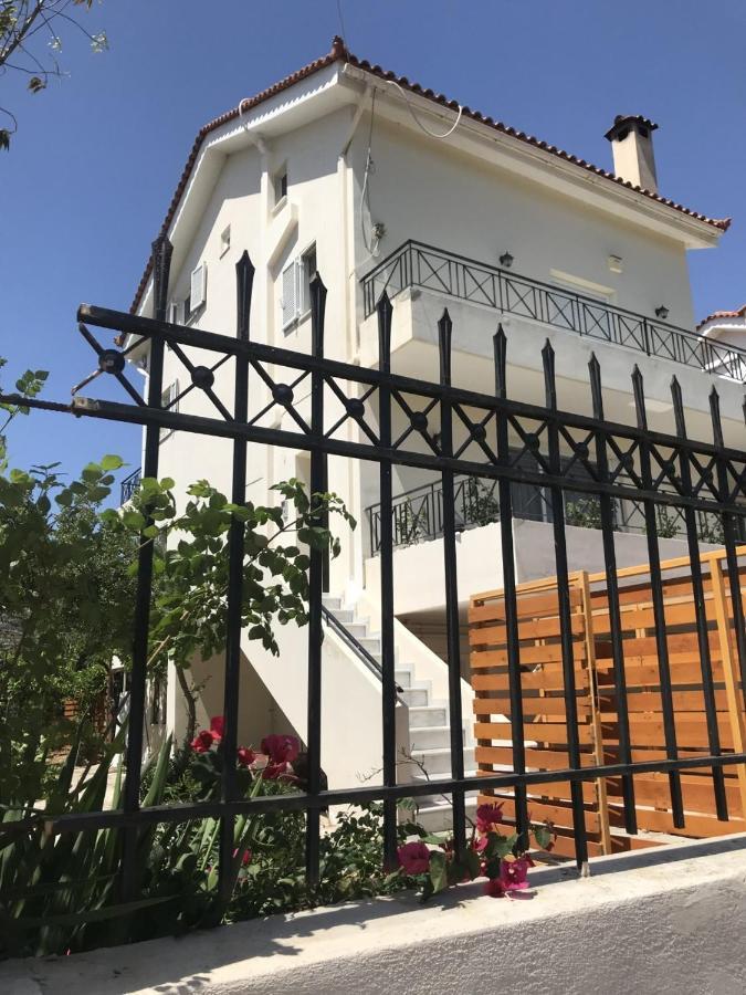 Beautiful Maisonette With A View To The Mountains And The Sea Agia Marina  Buitenkant foto