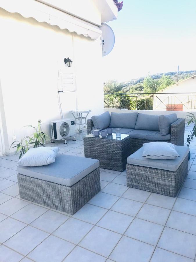 Beautiful Maisonette With A View To The Mountains And The Sea Agia Marina  Buitenkant foto